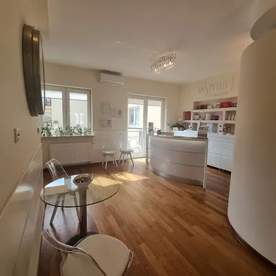 Instytut Piękna, Medycyna Estetyczna, Laser CO2- Kosmetolog, pielęgniarka Mariola Rembecka